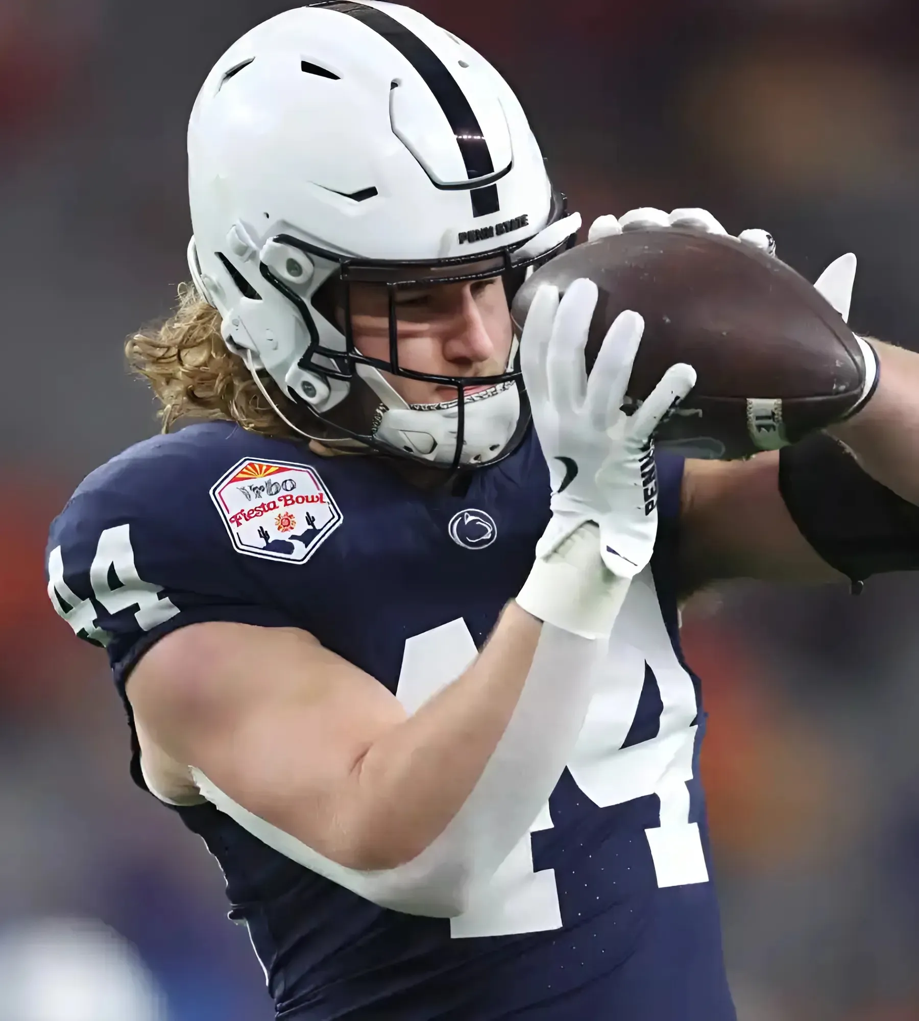 Bears Predicted to Swap Picks With Jets, Select Top Pass-Catcher in Draft