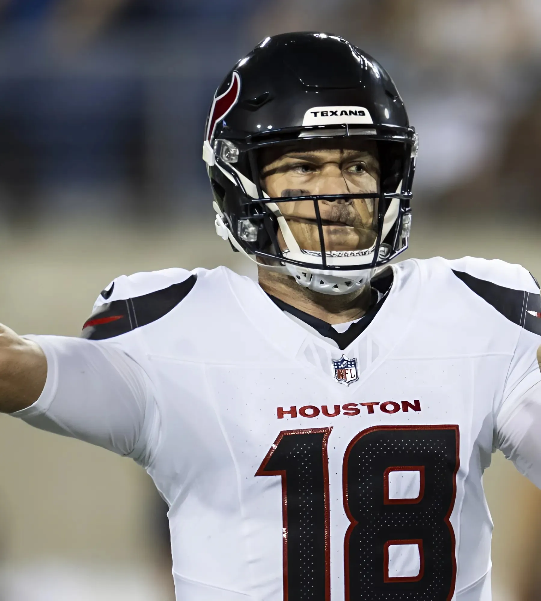 Bears sign notable veteran QB to mentor Caleb Williams