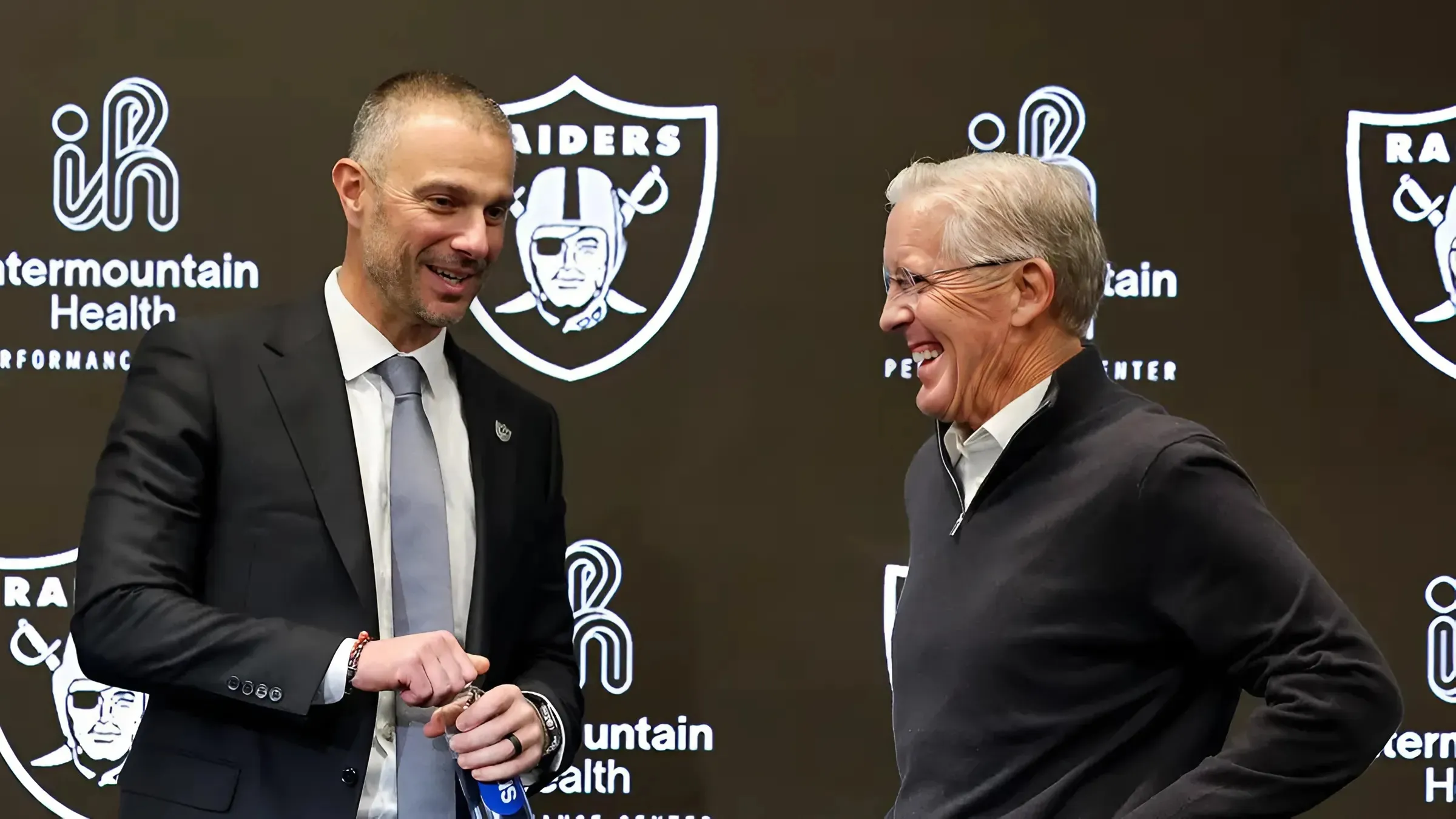 Raiders Predicted to Add Historic WR in Trade With Eagles