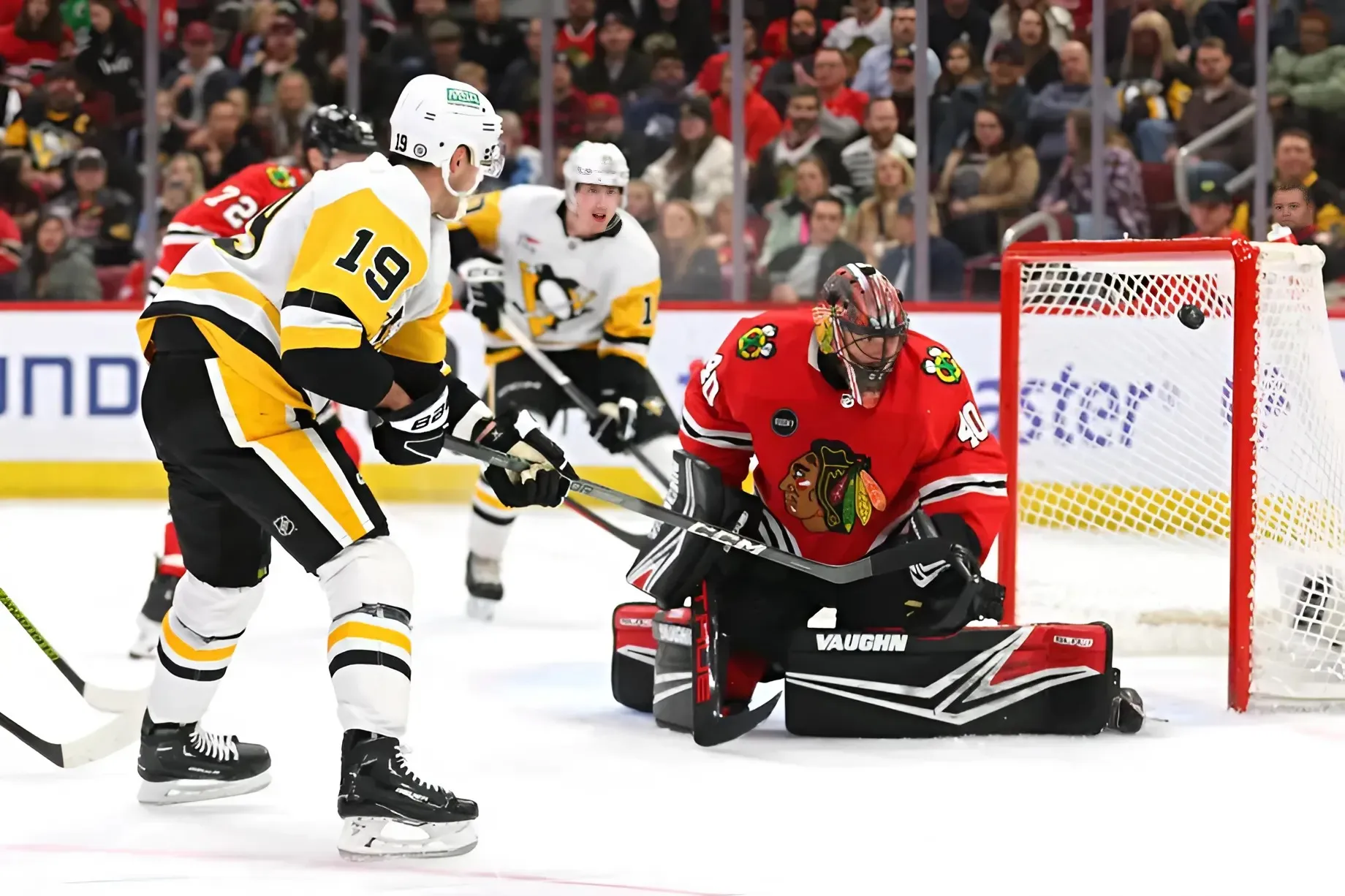 Game Preview: Pittsburgh Penguins @ Chicago Blackhawks 4/6/2025