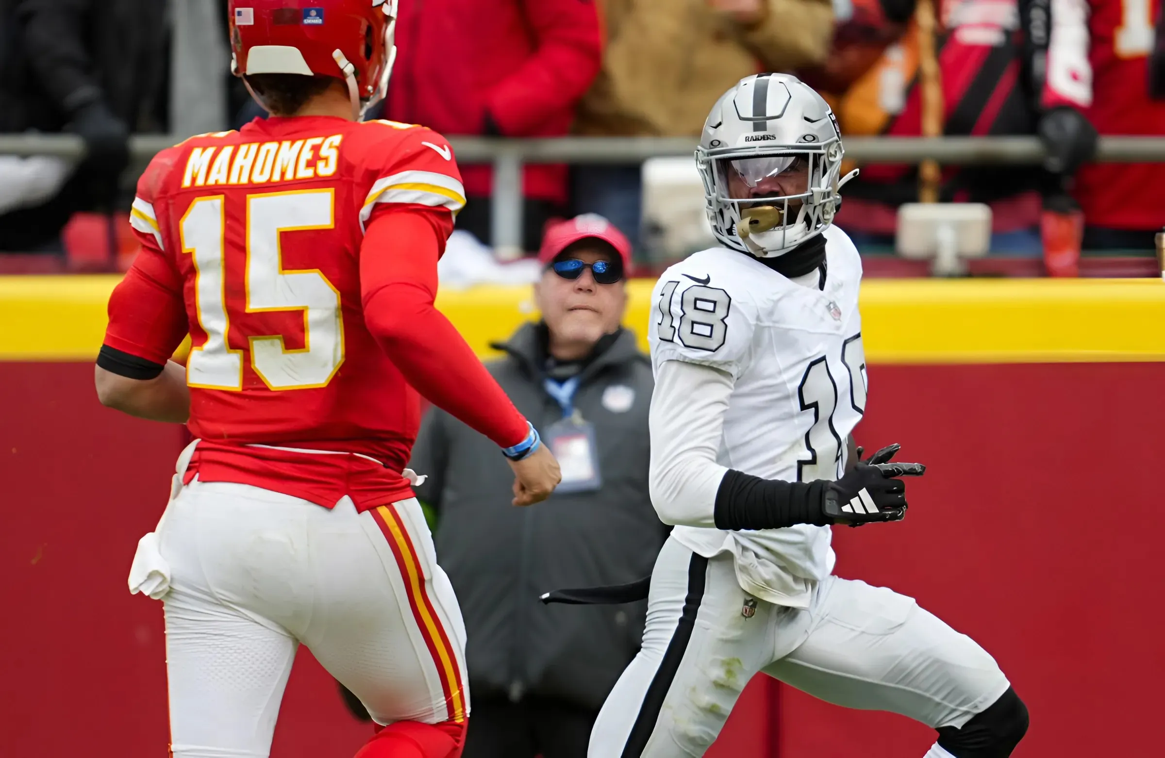 Chiefs Urged to Make ‘All In’ Move by Signing Raiders’ Castaway Chiefs Urged to Make ‘All In’ Move by Signing Raiders’ Castaway
