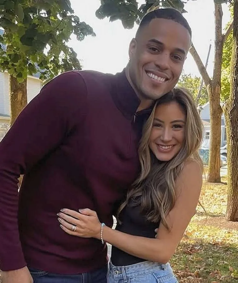 The Bachelor’s Juliana Pasquarosa Reveals What Grant Ellis Relationship Is Really Like Amid Signs Producers Made A Mistake Choosing Him As The Lead The Bachelor’s Juliana Pasquarosa Reveals What Grant Ellis Relationship Is Really Like Amid Signs Producers Made A Mistake Choosing Him As The Lead