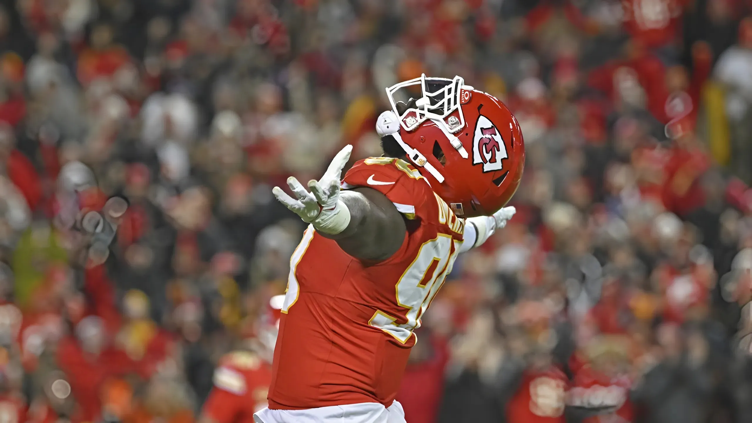 Charles Omenihu discusses overcoming adversity and opportunities moving forward in first comments since being re-signed by Chiefs Charles Omenihu discusses overcoming adversity and opportunities moving forward in first comments since being re-signed by Chiefs