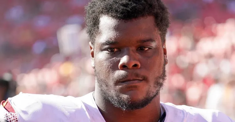 “Loser and Quitter;” Dallas Cowboys Fans Enraged by Team Signing Retired Player