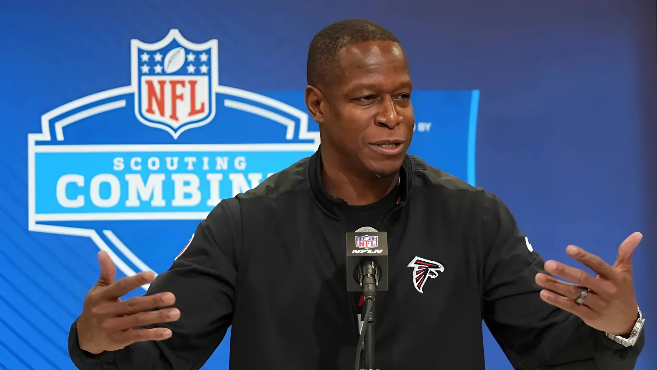 New Falcons Blockbuster Trade Scenario for Edge Rusher on the Rise