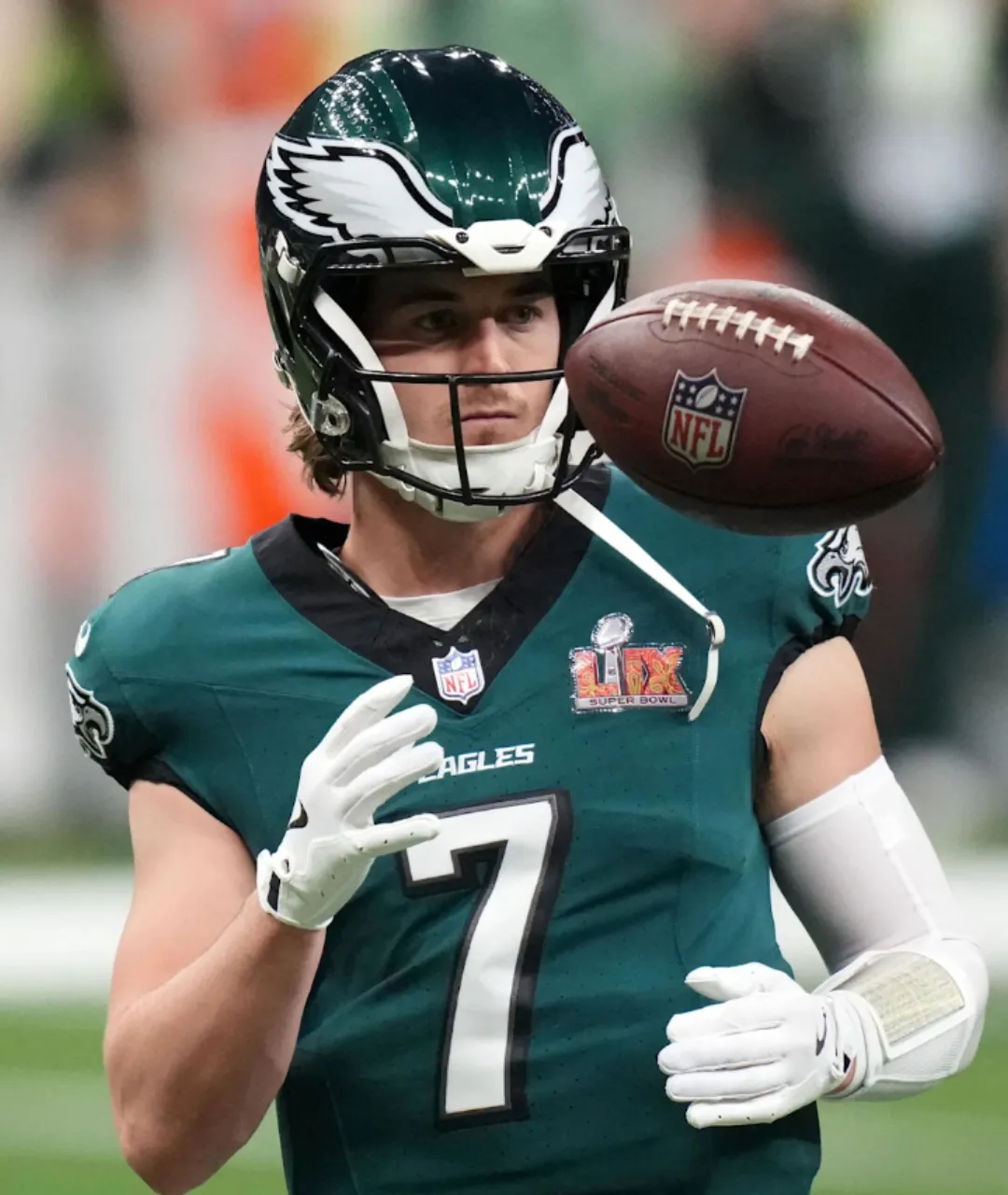 QB BATTLE BREWING IN CLEVELAND? Kenny Pickett Sends Message to Joe Flacco!