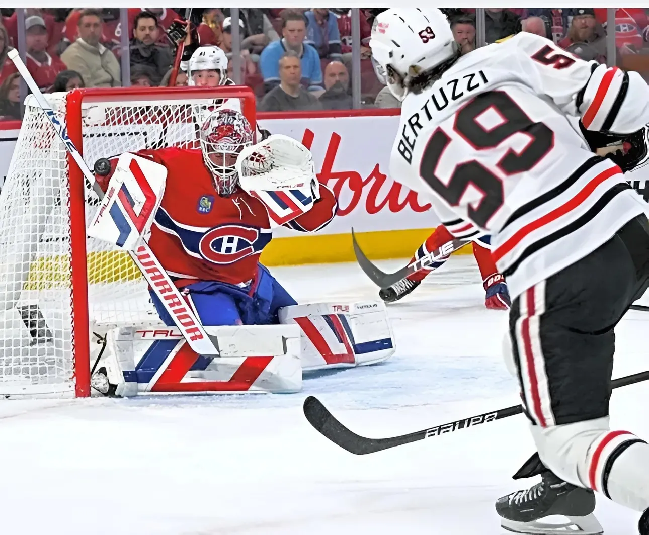 Blackhawks' shootout win keeps Canadiens from clinching