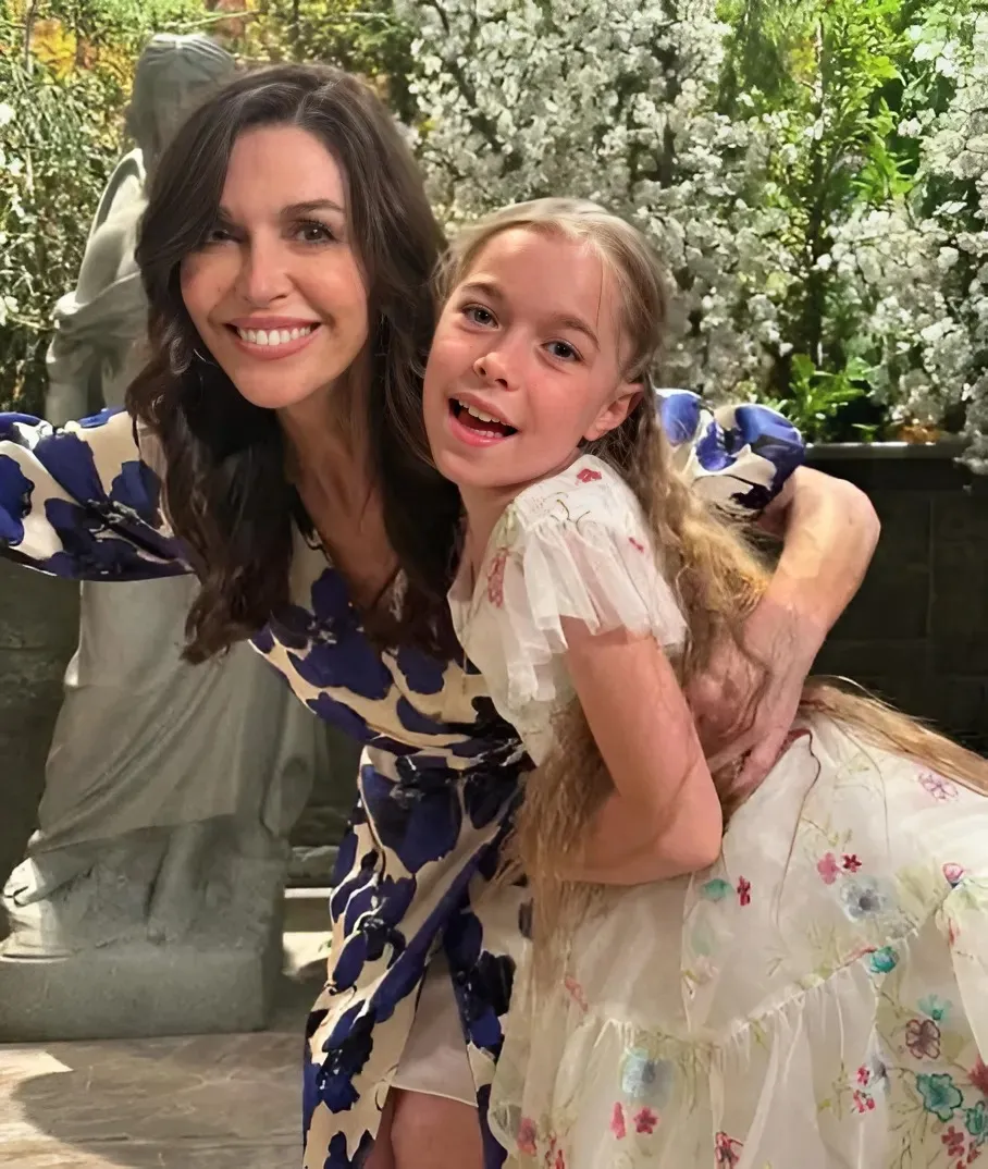 I miss Violet. I don’t know about anyone else, but that little girl was such a great actress I miss Violet. I don’t know about anyone else, but that little girl was such a great actress