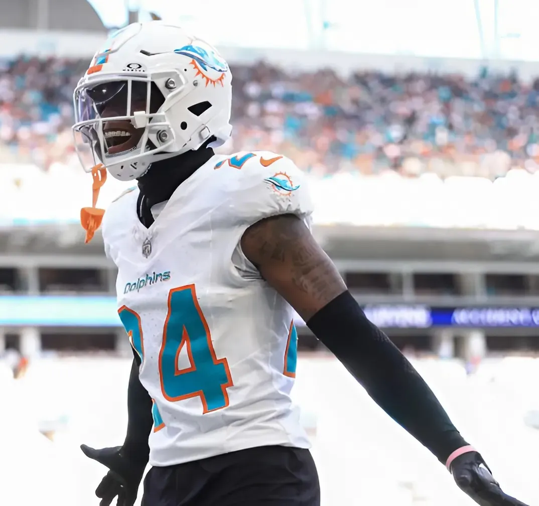 Dolphins Put Former 2nd-Round Pick on Notice: ‘Can’t Hold His Hand’