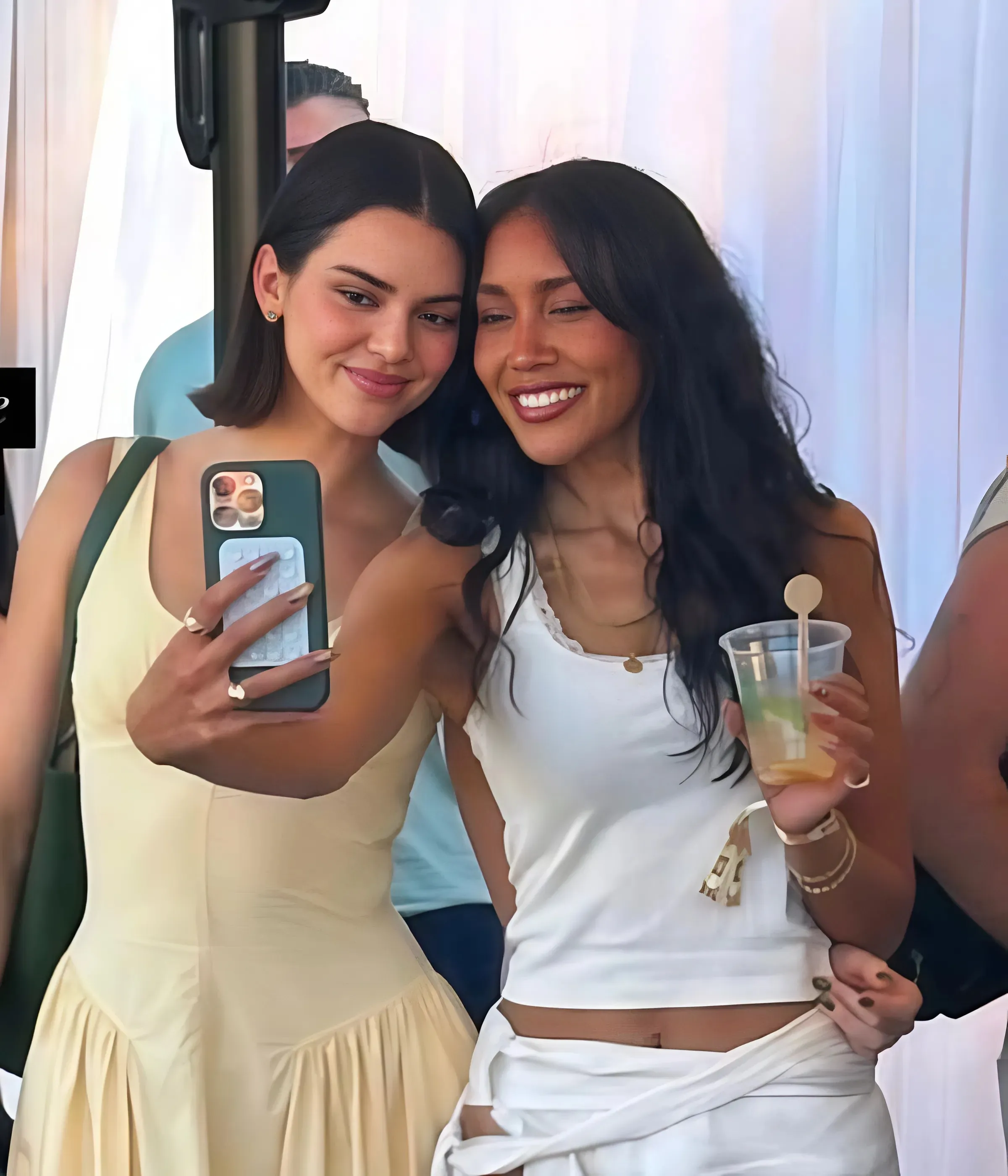 Litia Garr Hangs Out with Kendall Jenner & Hailey Bieber at Coachella Litia Garr Hangs Out with Kendall Jenner & Hailey Bieber at Coachella