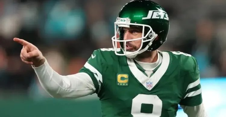 Aaron Rodgers Breaks Silence on Future, Potential to Sign With Steelers