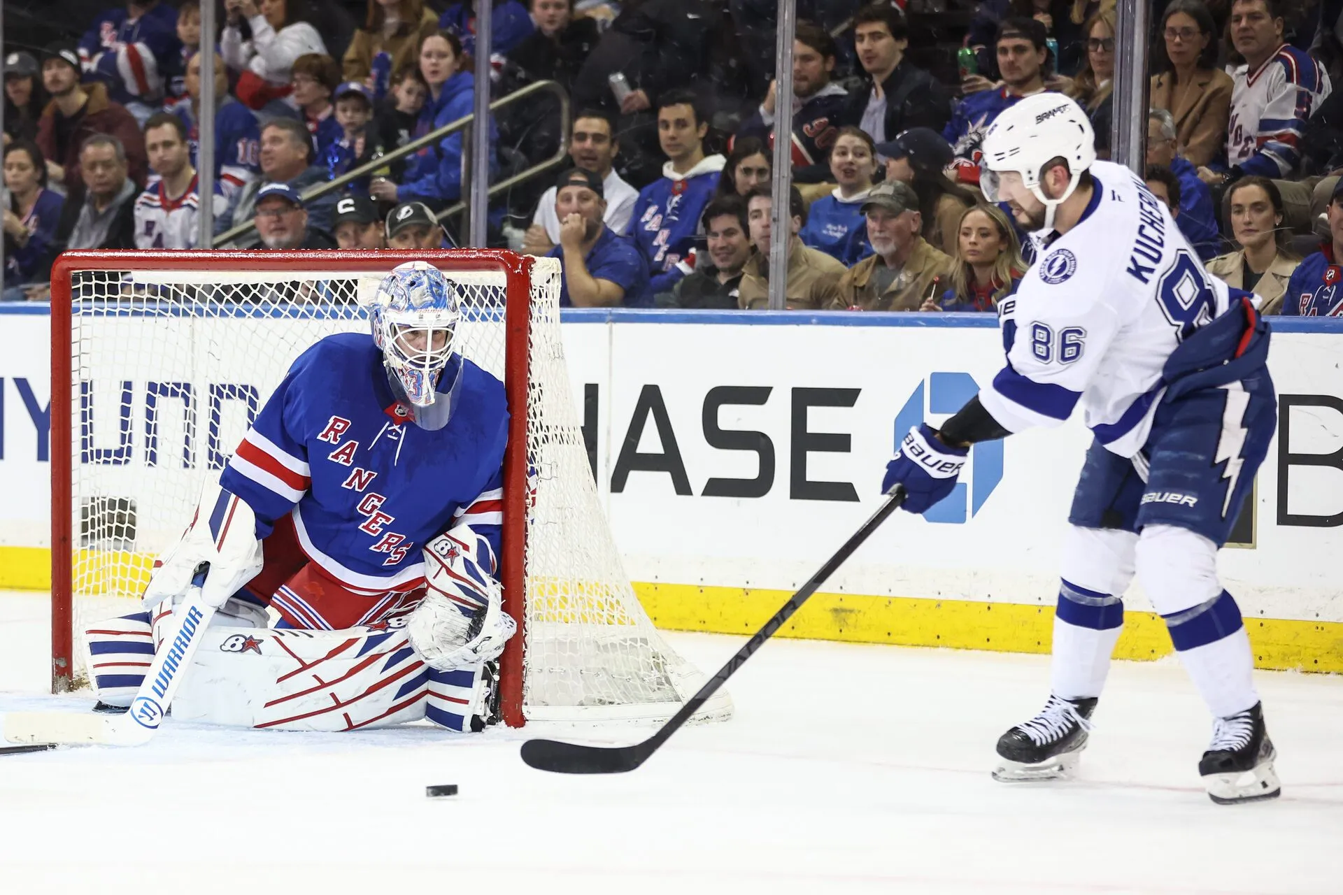 Kucherov defends Art Ross Trophy title, wins 2025 NHL scoring crown Kucherov defends Art Ross Trophy title, wins 2025 NHL scoring crown