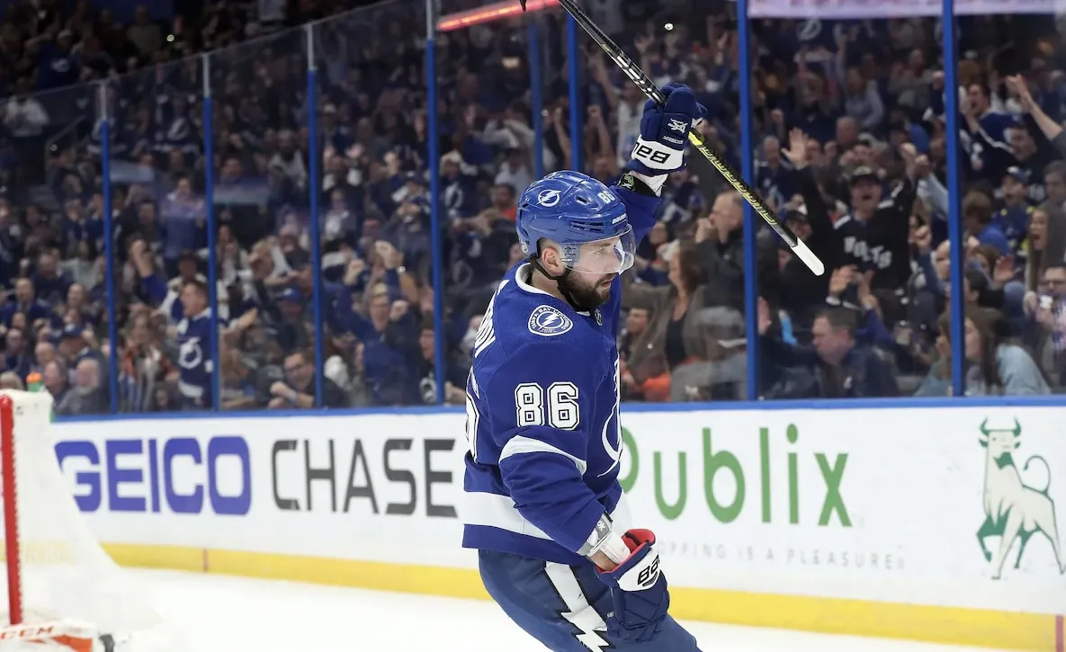 Lightning's Nikita Kucherov Wins Second Straight Art Ross Trophy