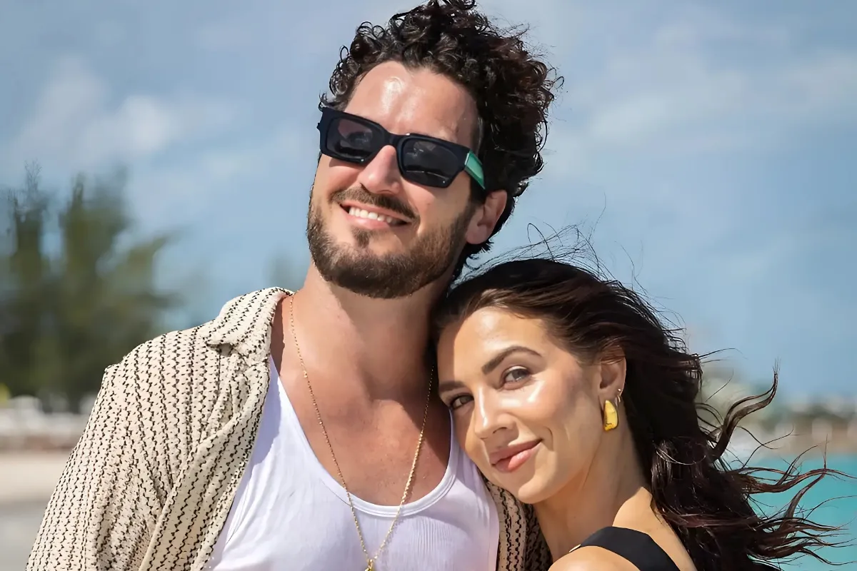 Val Chmerkovskiy Hoped for Emmy Glory for Wife Jenna Johnson Above All Else tram