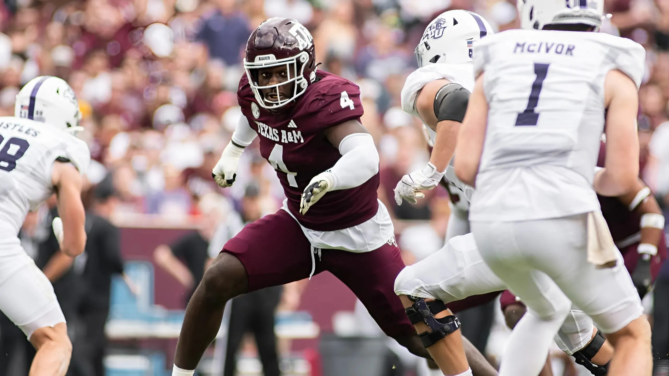 ‘Polarizing’ Draft Prospect Named Best Value Pick for Commanders