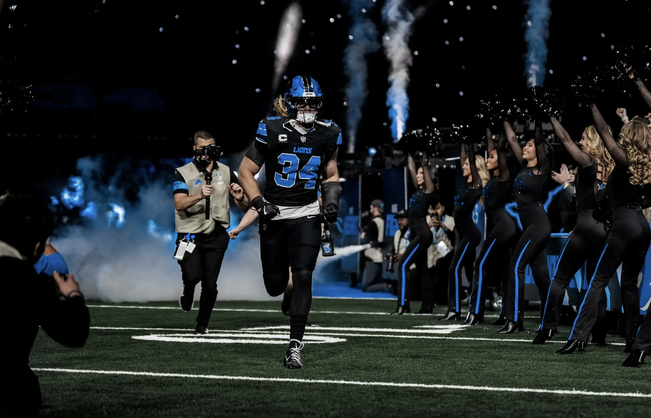 The Lions Can’t Delay Re-Signing Elite Veteran to Contract