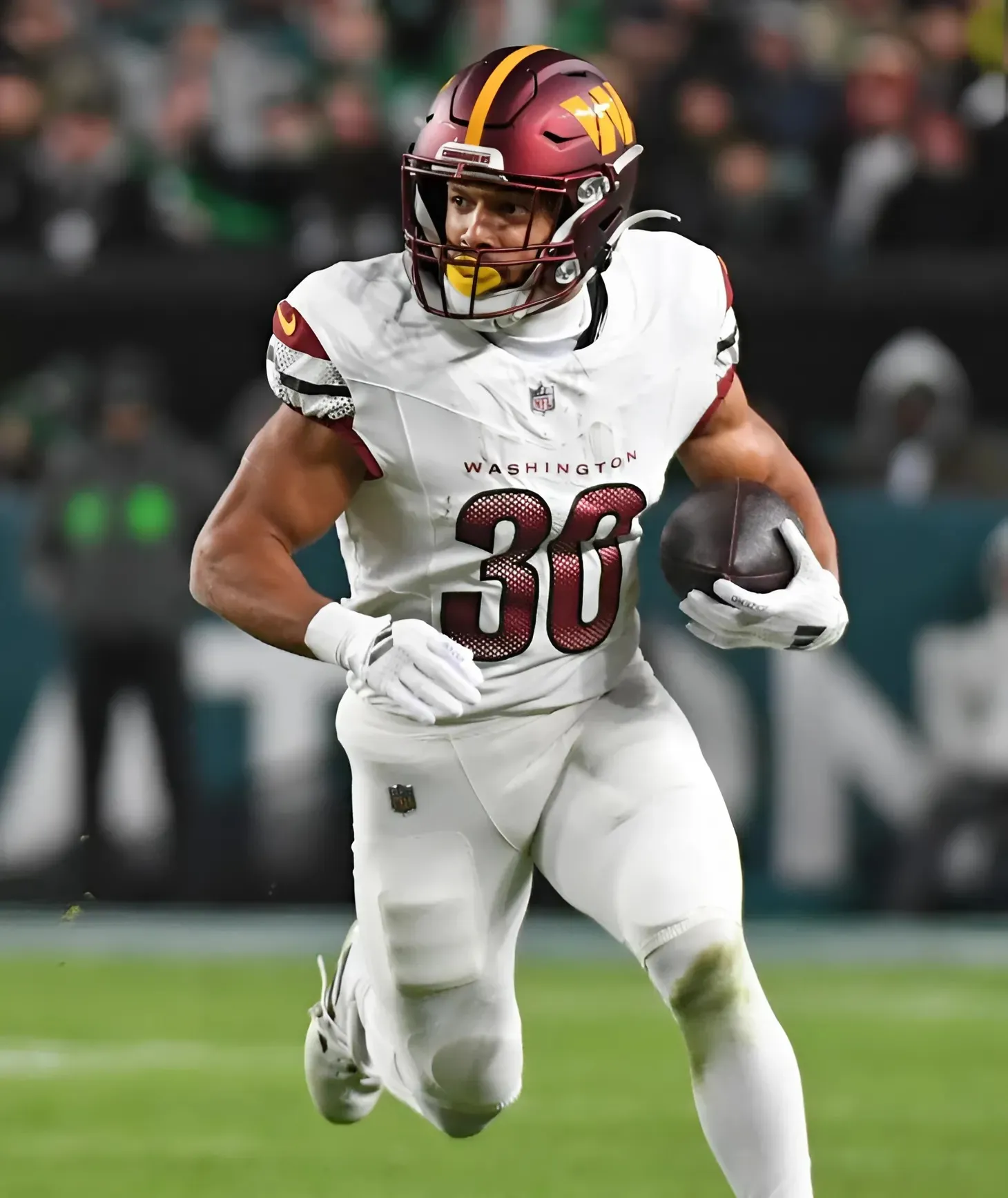 Saints Favored To Pair Alvin Kamara With $8 Million Star Running Back