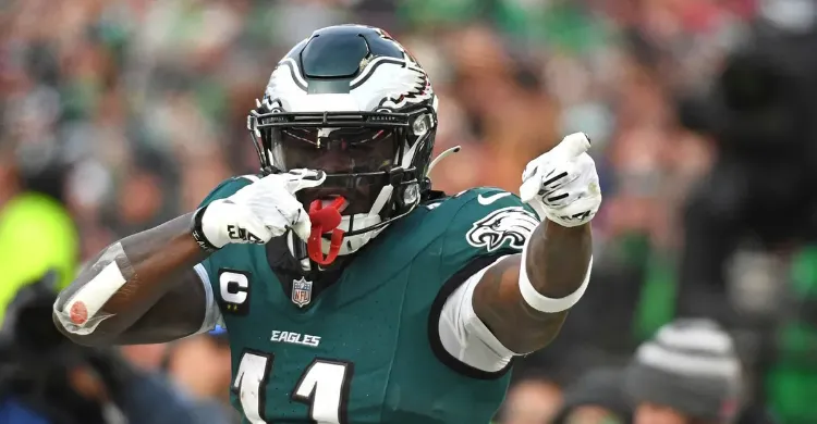 AJ Brown worries Eagles fans with trade rumors after posting Patriots jersey