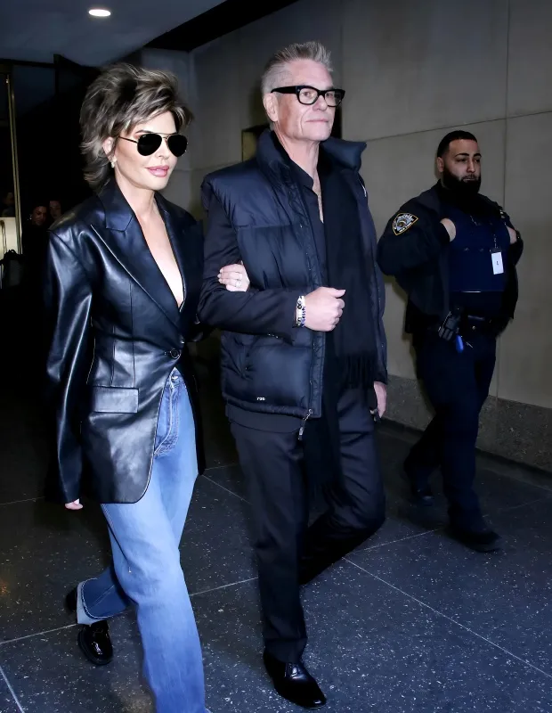 Harry Hamlin Says Lisa Rinna Threatened to Kill Him Amid Postpartum Depression as RHOBH Alum Recalls Having “Horrible Hallucinations” - lulu Harry Hamlin Says Lisa Rinna Threatened to Kill Him Amid Postpartum Depression as RHOBH Alum Recalls Having “Horrible Hallucinations” - lulu