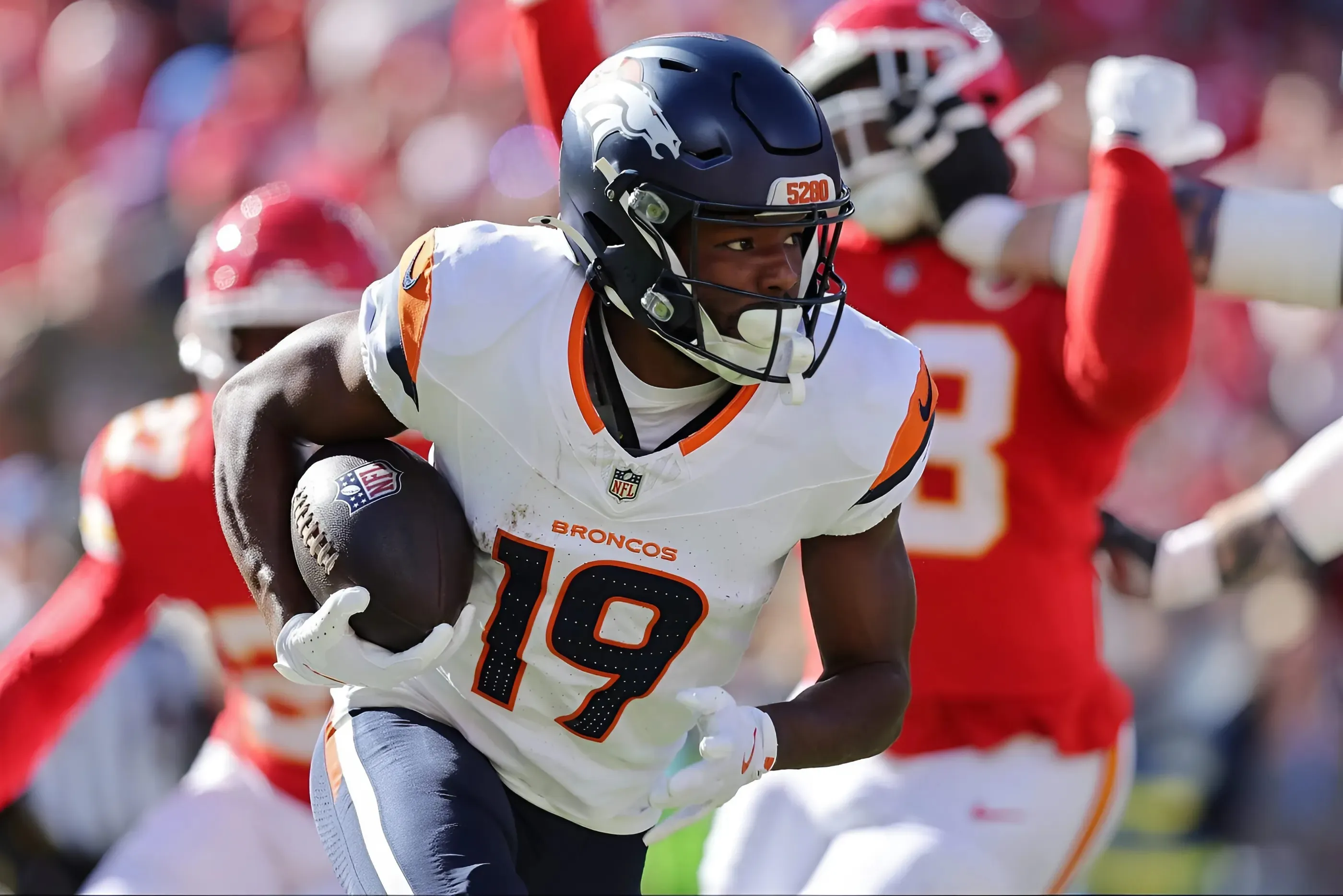 Experts Urge Broncos to Snag This ‘Ideal’ Stat-Racking Playmaker in the Draft—Could He Be the X‑Factor to Ignite Denver’s Offense? Experts Urge Broncos to Snag This ‘Ideal’ Stat-Racking Playmaker in the Draft—Could He Be the X‑Factor to Ignite Denver’s Offense?