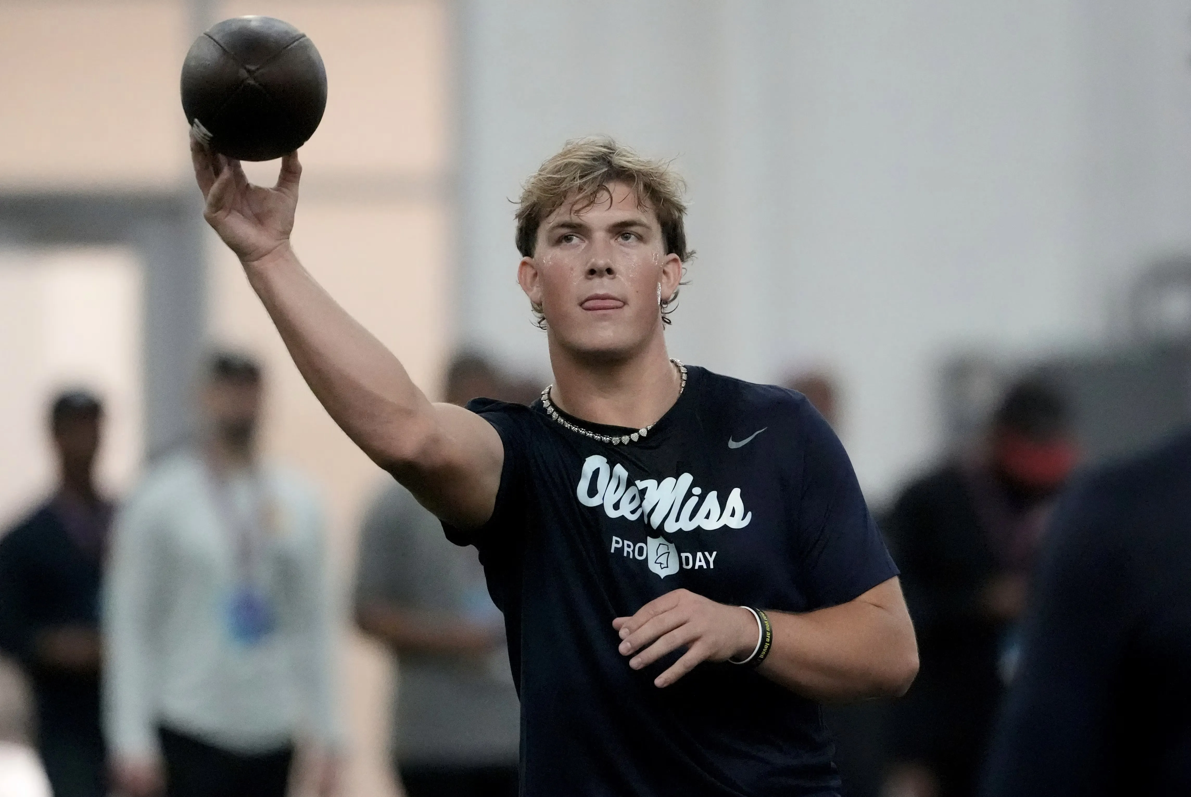 Saints Predicted To Draft 21-Year-Old Franchise Quarterback After Two Major Trades Saints Predicted To Draft 21-Year-Old Franchise Quarterback After Two Major Trades