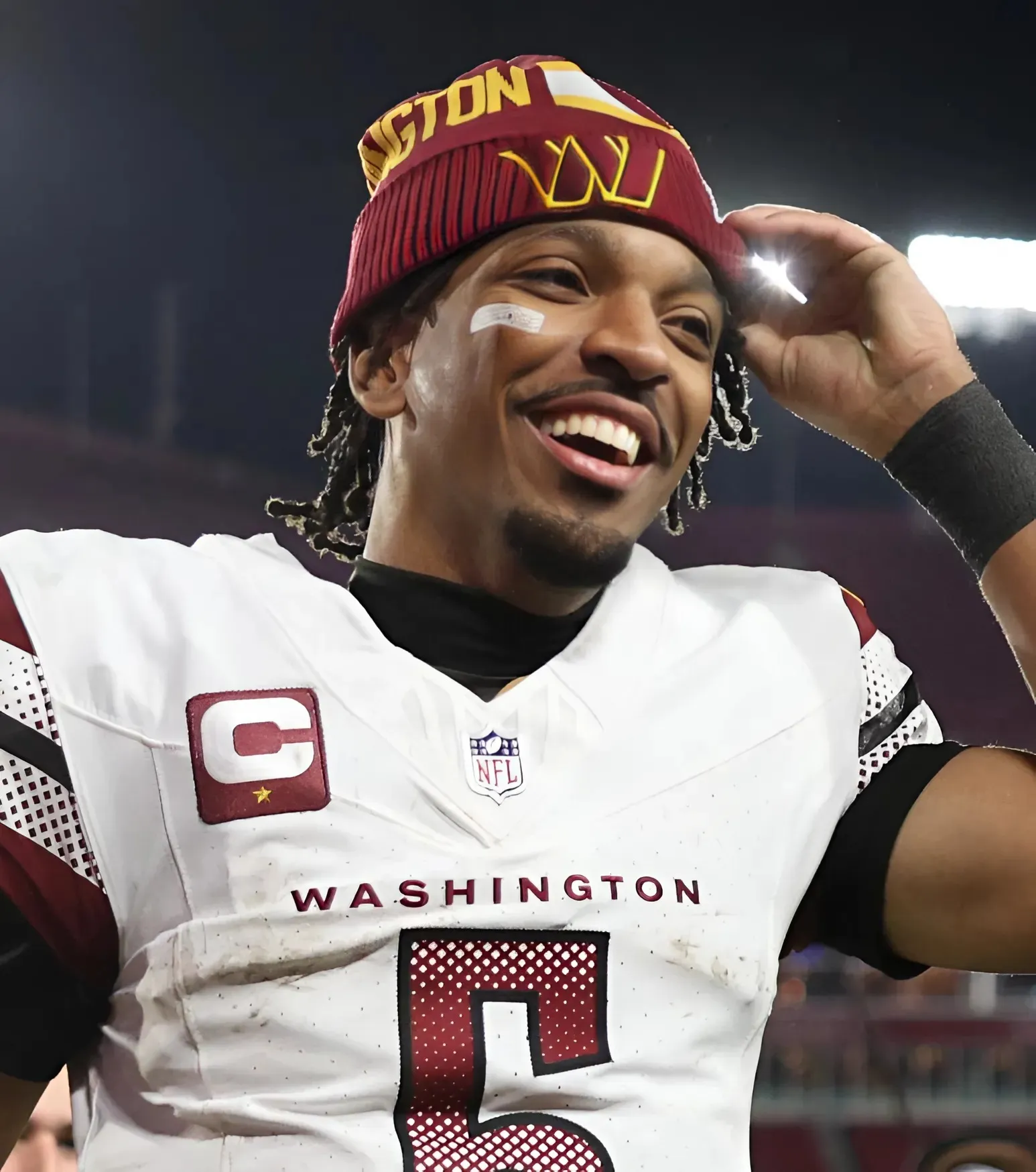 Jayden Daniels names the Commanders teammate who feels like a big brother