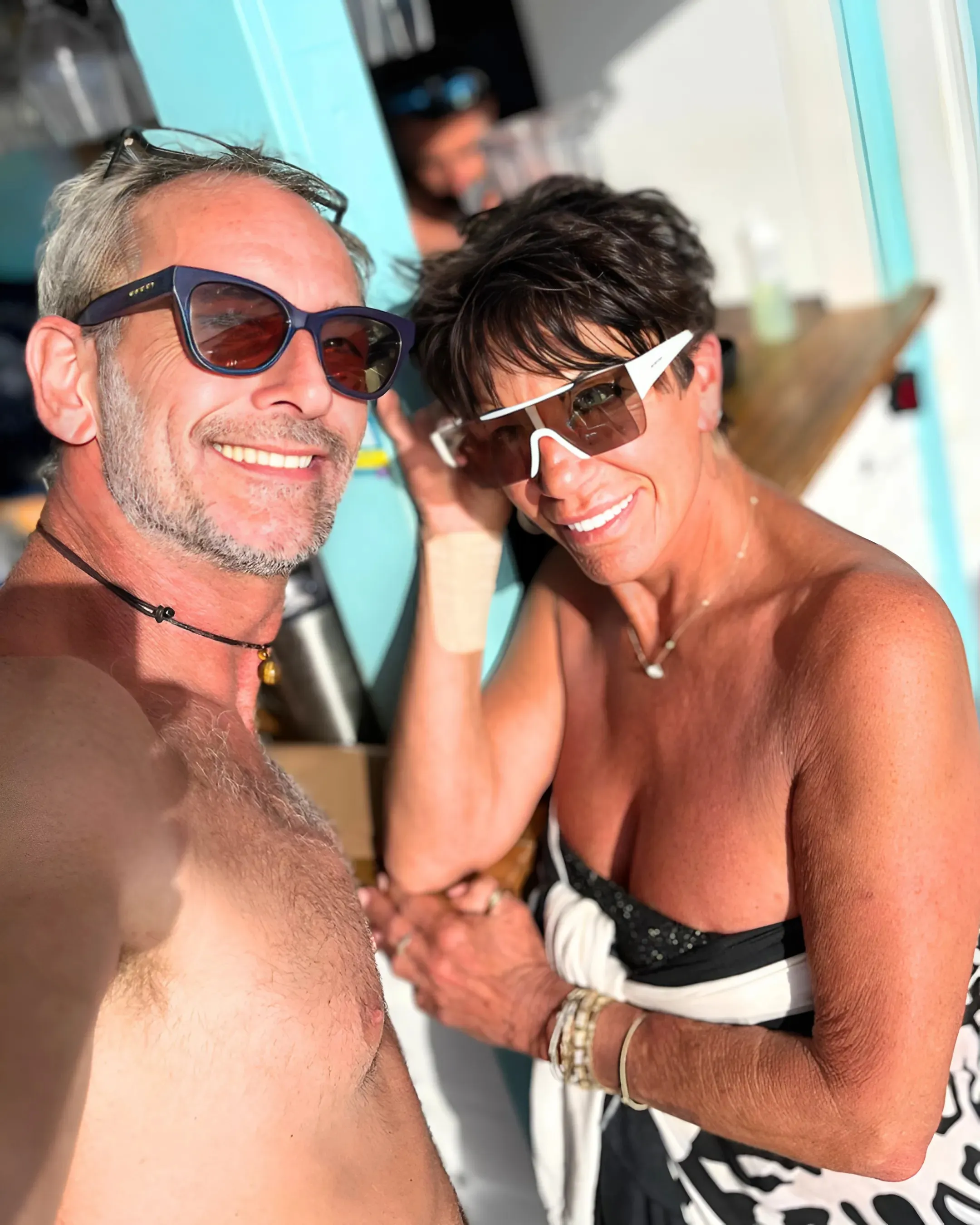 Golden Bachelor’s Susan Noles Falls for a Frenchman She Met on Tinder: ‘He’s the Real Deal’ Golden Bachelor’s Susan Noles Falls for a Frenchman She Met on Tinder: ‘He’s the Real Deal’