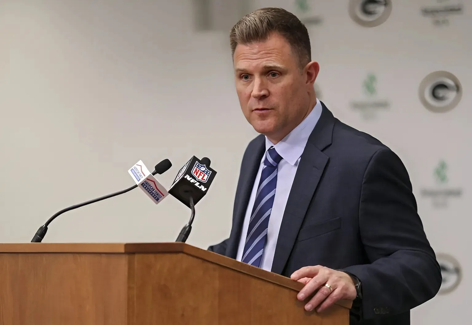 “Why?” Green Bay Packers Fans Upset with Brian Gutekunst Over 5th Year Option Decisions