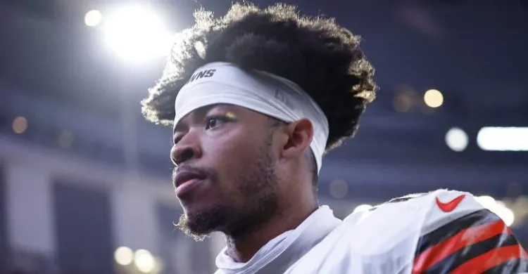 Browns Latest Signing Puts Greg Newsome on Notice