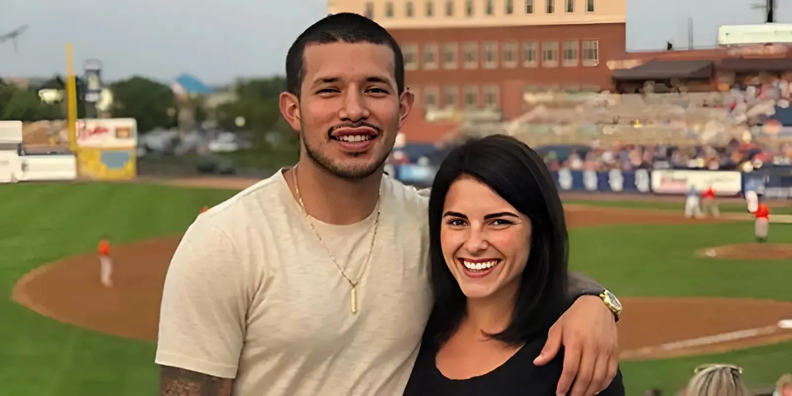 ‘Teen Mom’ Alum Javi Marroquin Announces Engagement to Girlfriend Lauren Comeau One Year After Proposal ‘Teen Mom’ Alum Javi Marroquin Announces Engagement to Girlfriend Lauren Comeau One Year After Proposal