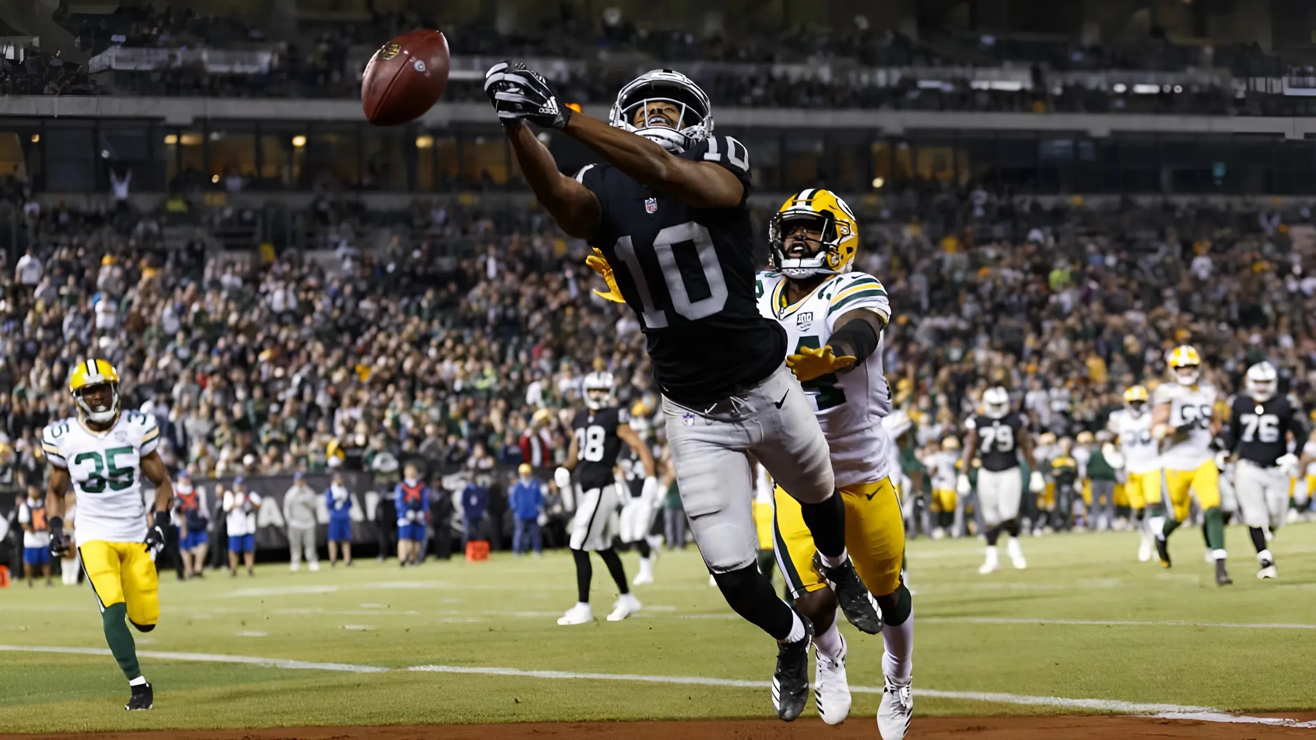 Raiders predicted to make blockbuster draft day trade with Packers for $84 million star