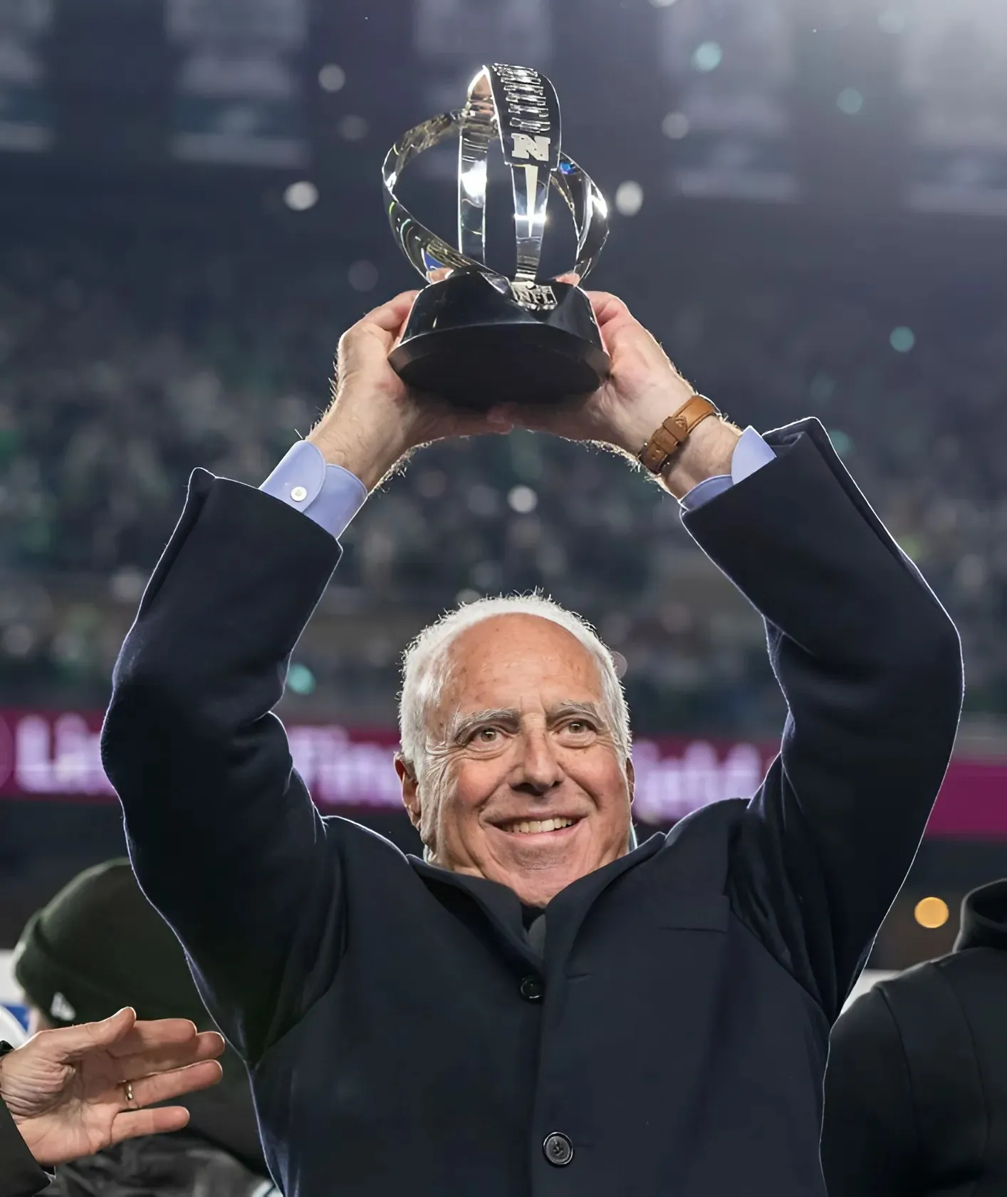 BREAKING NEWS: Jeffrey Lurie Unveils “Eagles Legends Unity Program” to Reignite Team Spirit for 2025 Season