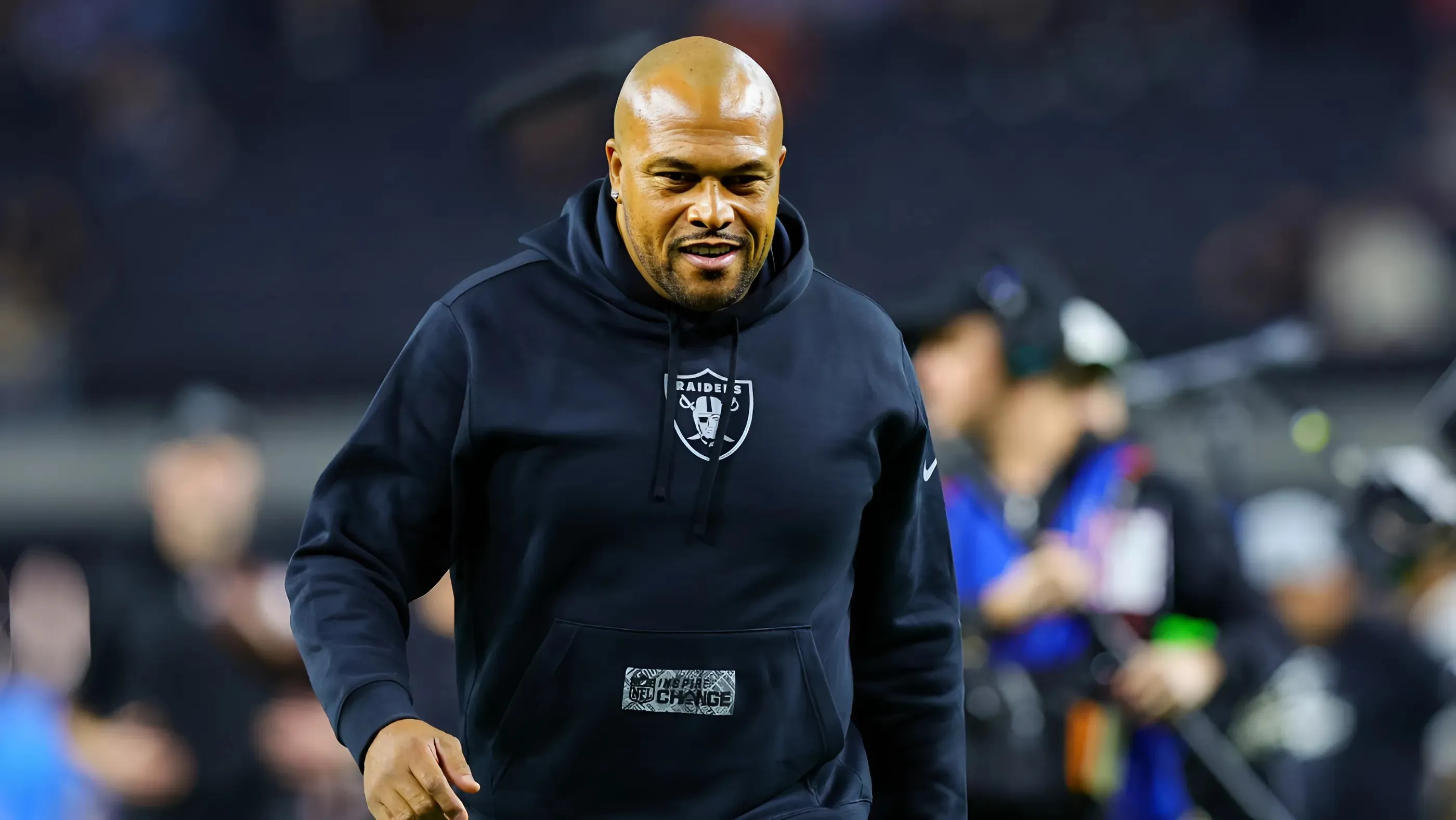 Raiders 2025 NFL mock draft round-up: Final predictions have Las Vegas landing generational playmaker