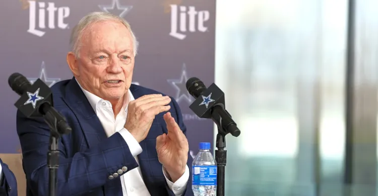Cowboys' Jerry Whispers, 'I Don't Need To Adjust' On Micah Contract