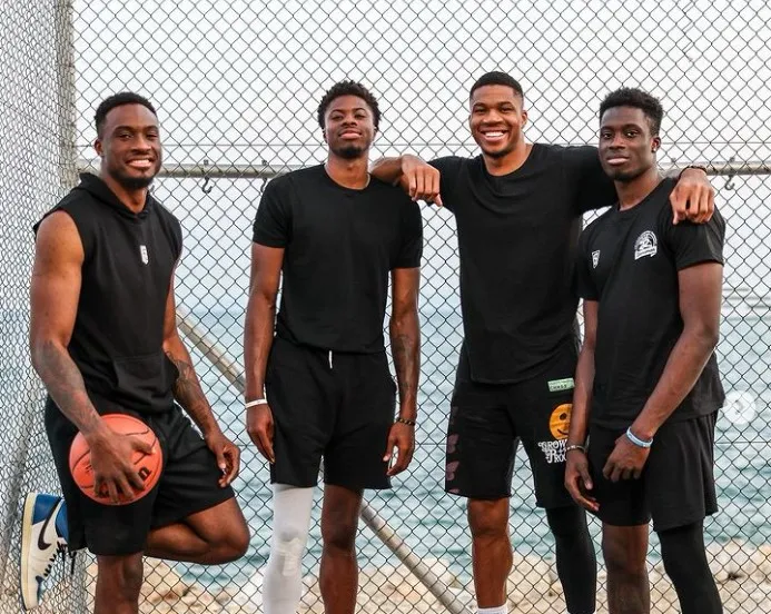 Giannis & his brothers spent hours as kids selling watches & CDs in the streets of Athens, Greece just to help the family put food on the table😍😍