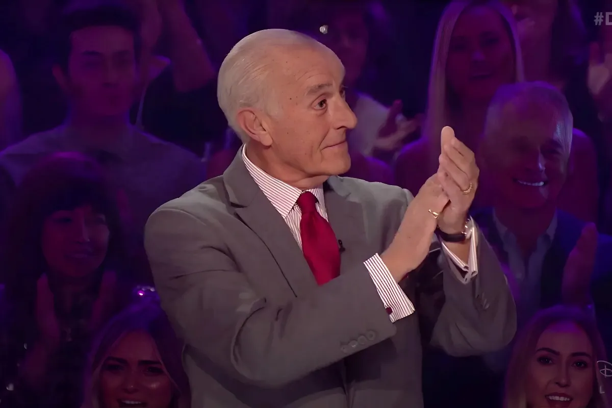 ‘Dancing With the Stars’ Cast Pays Tribute to Late Judge Len Goodman 2 Years After His Death tram