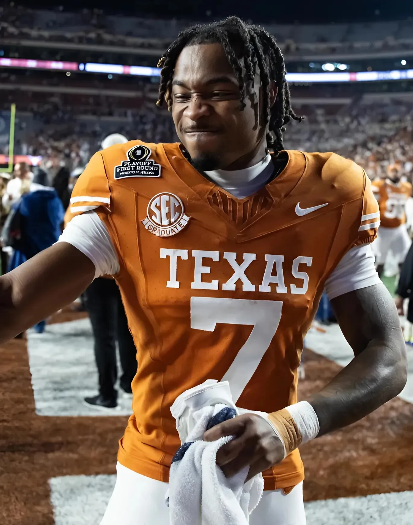 BREAKING NEWS: Broncos Draft Jahdae Barron at No. 20 Overall!