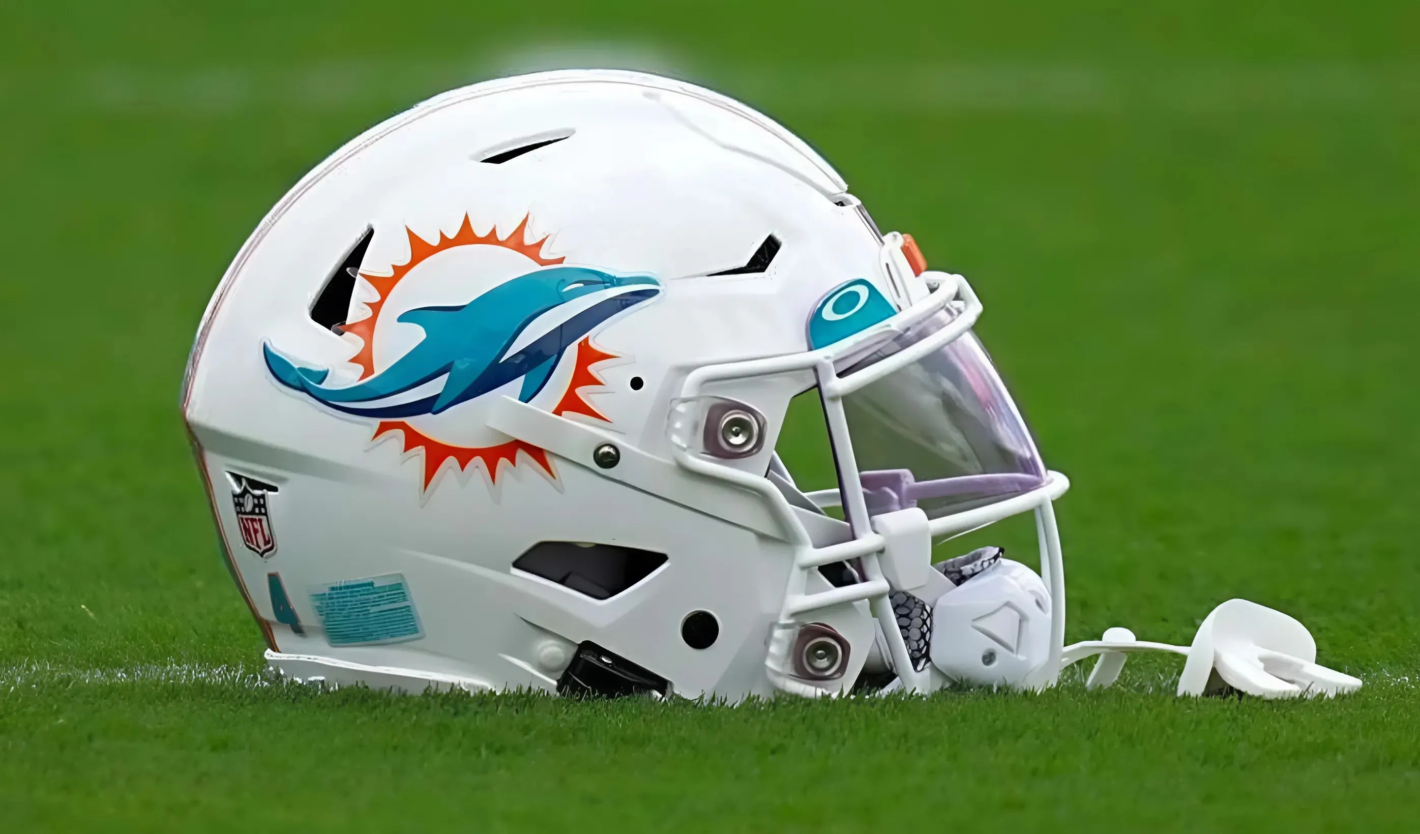 Commanders exploring trade for Dolphins $118 million defensive star