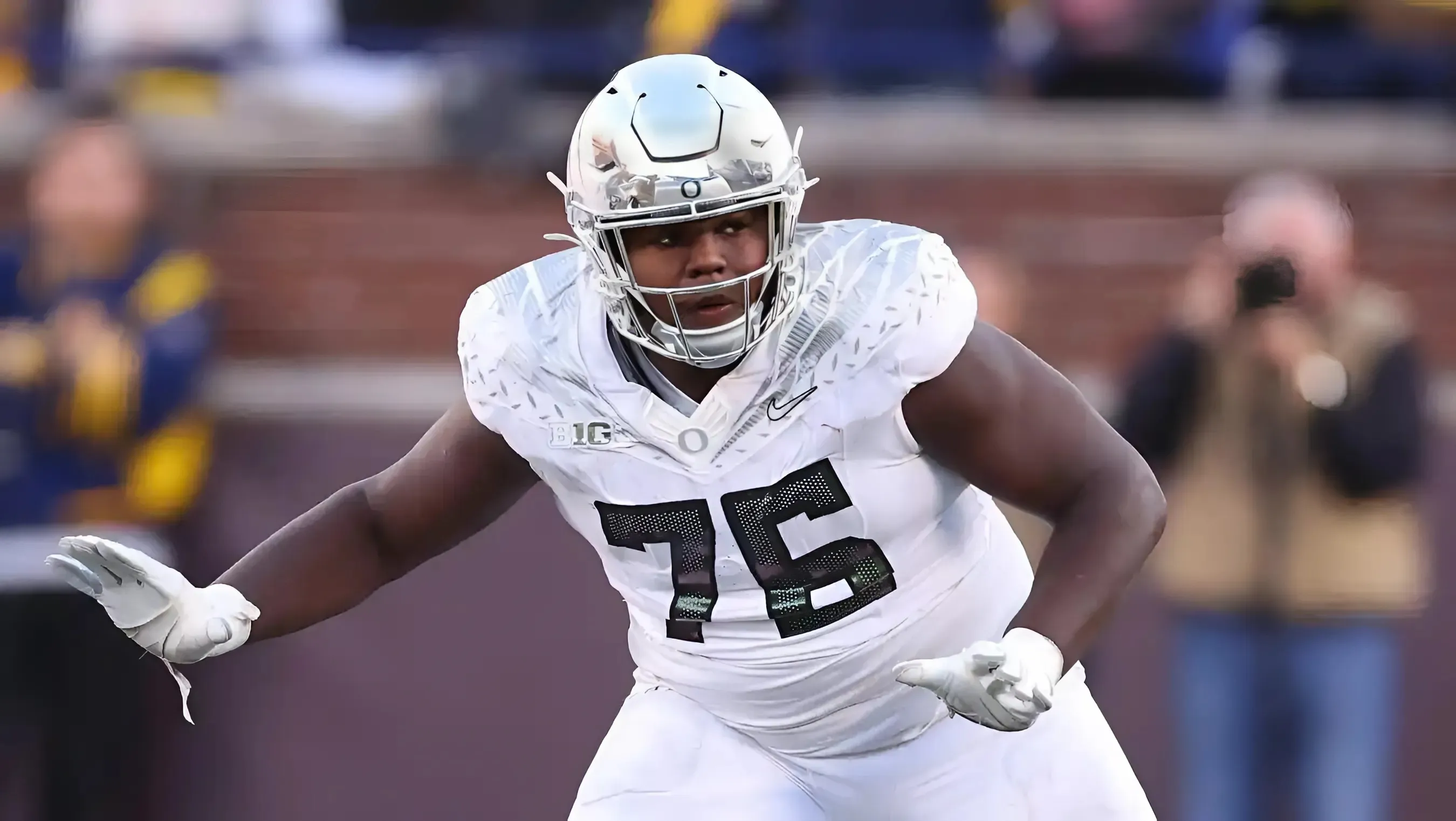 First Round Pick Shows Commanders Want to Build ‘Fortress’ Around QB Jayden Daniels