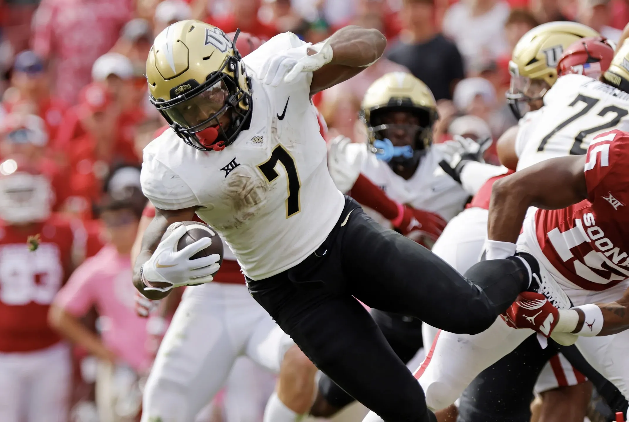 Broncos Finally Get 48-TD ‘Potential Superstar’ RB After Flurry of Trades