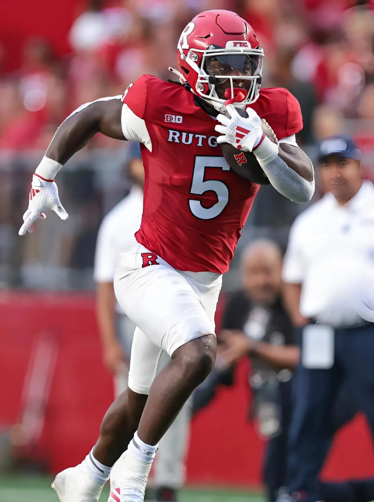 BEARS FIND HIDDEN GEM: Kyle Monangai Could Shake Up Chicago’s Backfield!