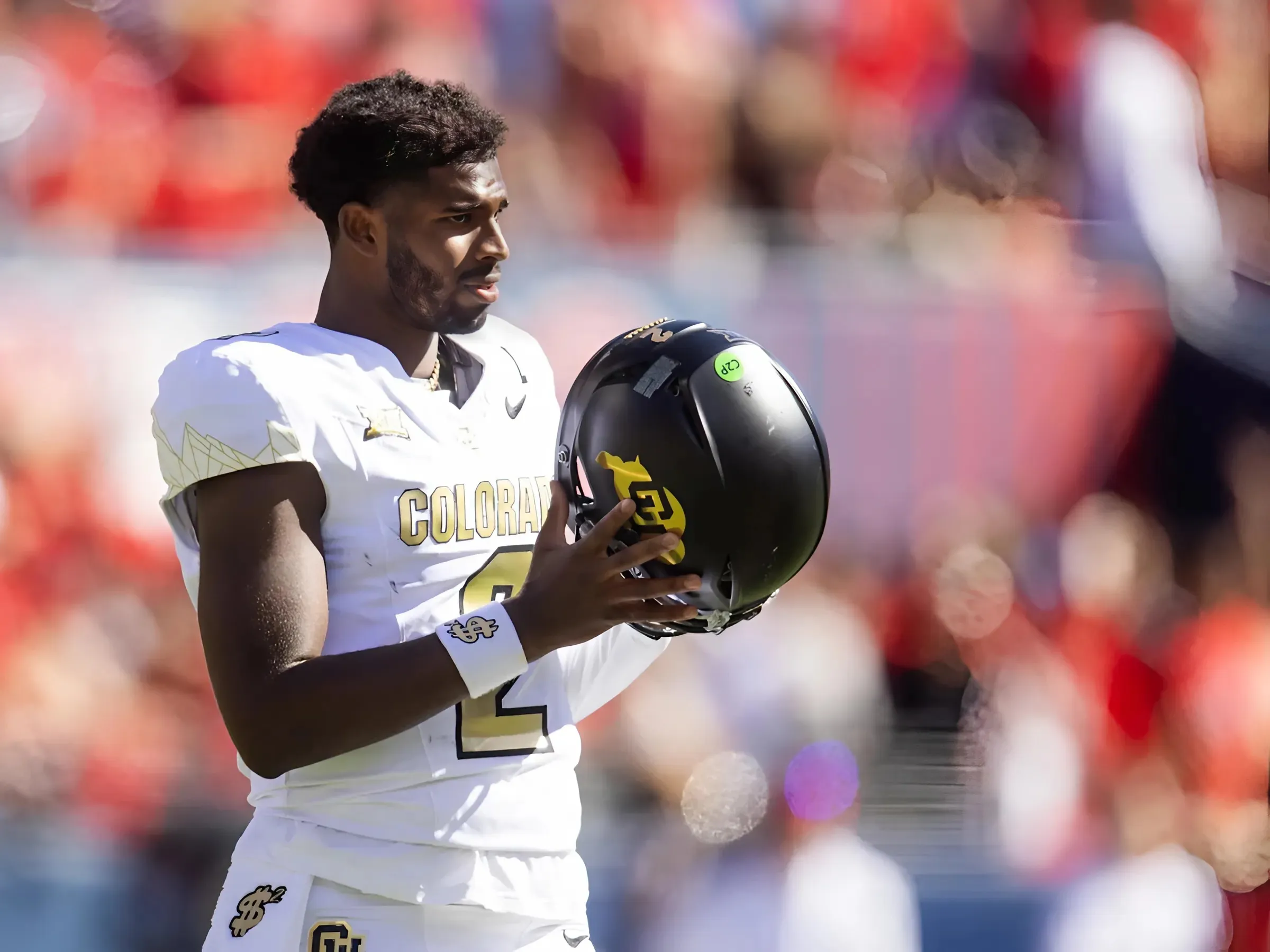 Browns Show First Look At Shedeur Sanders In Browns Jersey