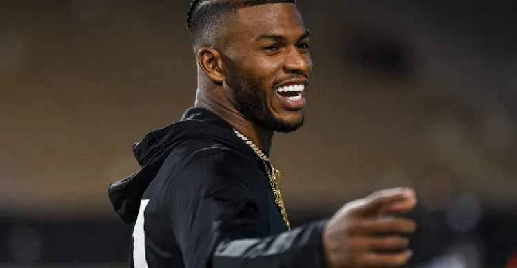 Son of Pro Football Hall of Famer Signs as UDFA With Buccaneers