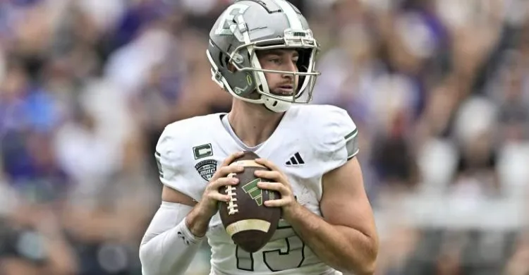 Lions Give Invite to QB Who Threw for 8,000 Yards in College