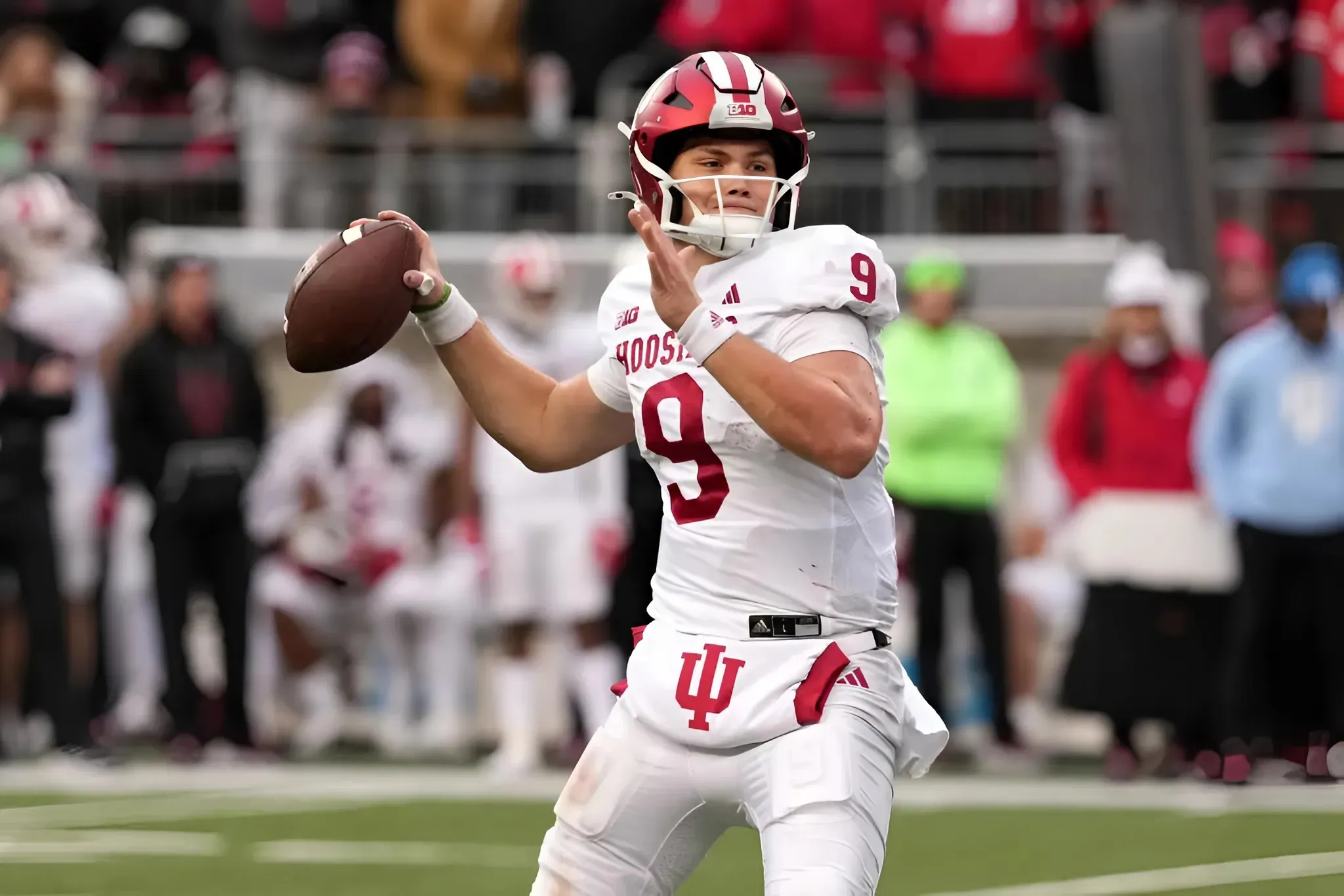 49ers Add Sneaky-Efficient QB: Love ‘How He Plays the Position’