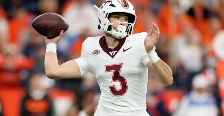 Commanders Sign Homegrown 33-TD Dual Threat QB to PFA Contract