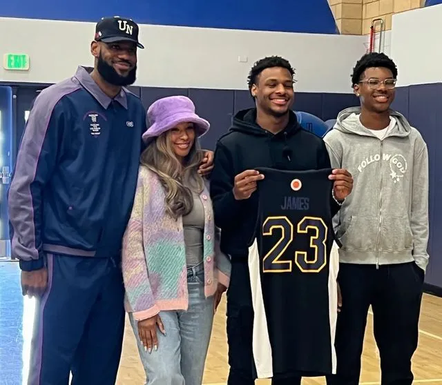 Bronny James will wear his dad’s old number, No. 23, at the 2023 McDonald’s All-American Game 🔥👑