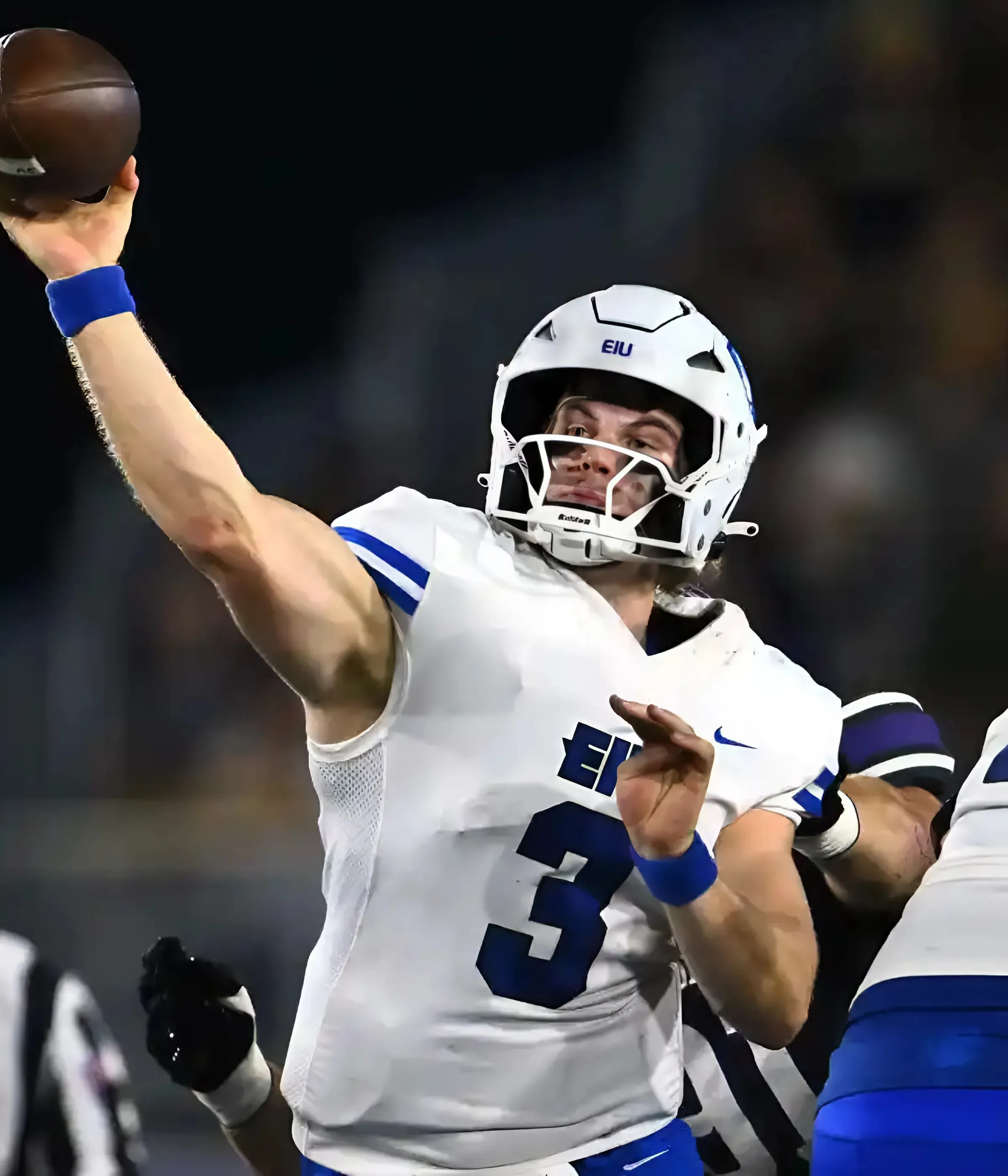 Broncos Urged to Extend Invite to Homegrown 3,000-Yard QB Broncos Urged to Extend Invite to Homegrown 3,000-Yard QB