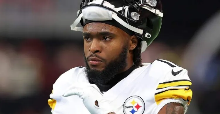 Ex-Steelers WR Diontae Johnson Posts 2-Word Message Upon Signing With Rival