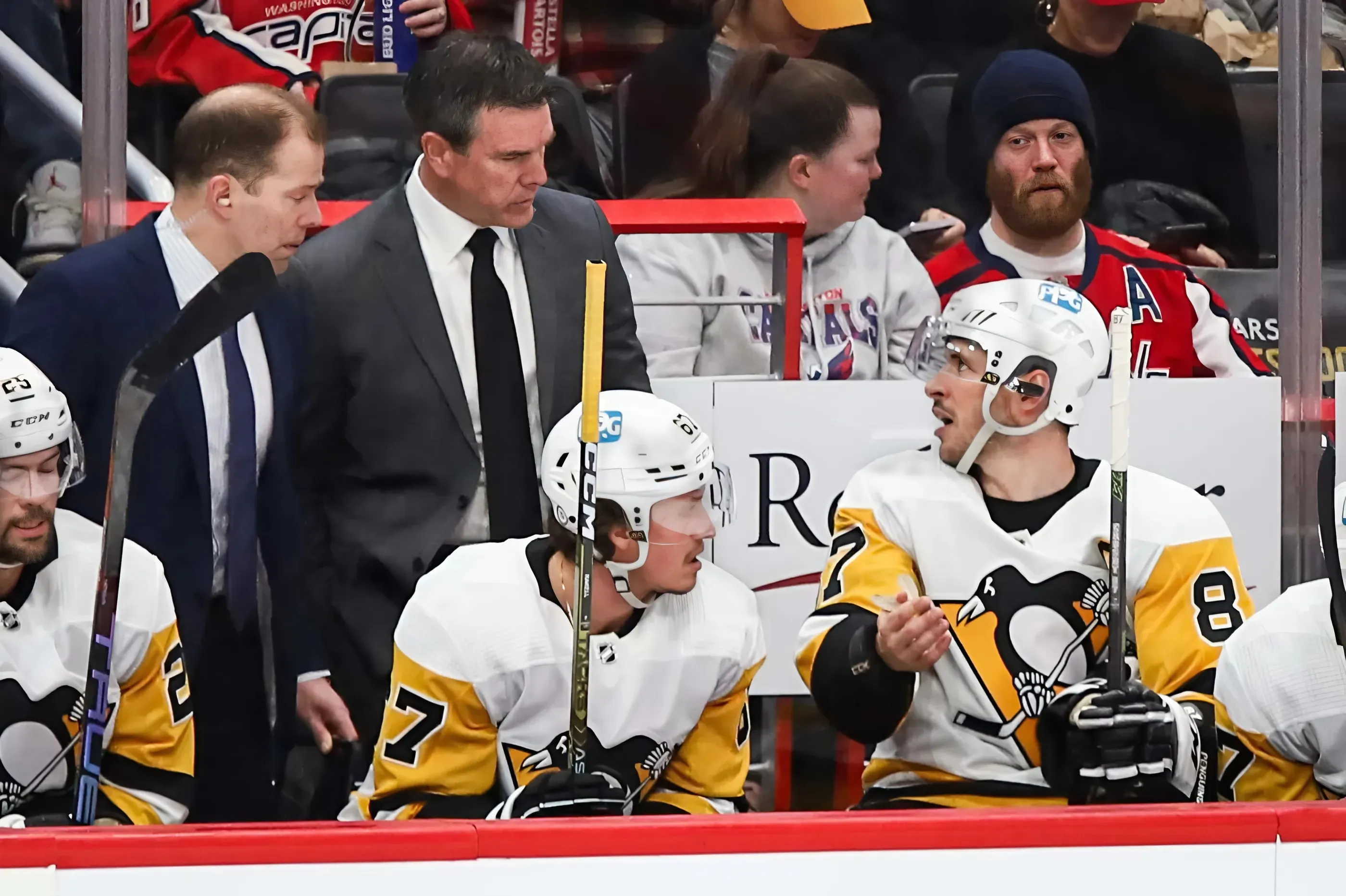 Kyle Dubas called Sidney Crosby before parting ways with Penguins head coach Mike Sullivan